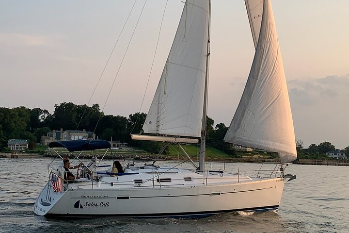 Captain Steve sails a Beneteau 343